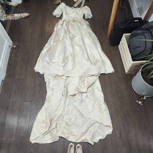 Vintage 1940s Taffida and Lace Wedding Dress, Size 6B shoes, and Hat